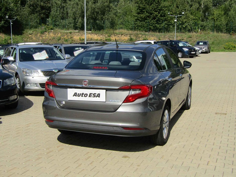 Fiat Tipo 1.0T 
