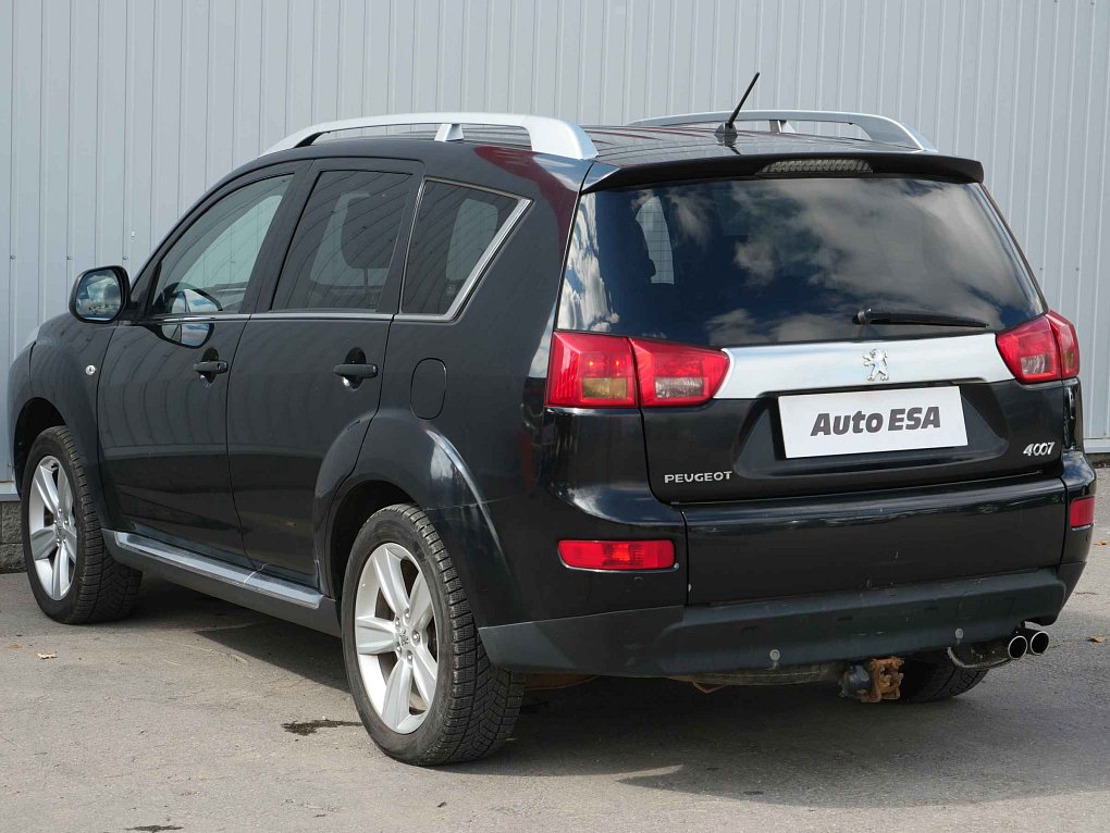 Peugeot 4007 2.2 HDi  4x4, 7míst