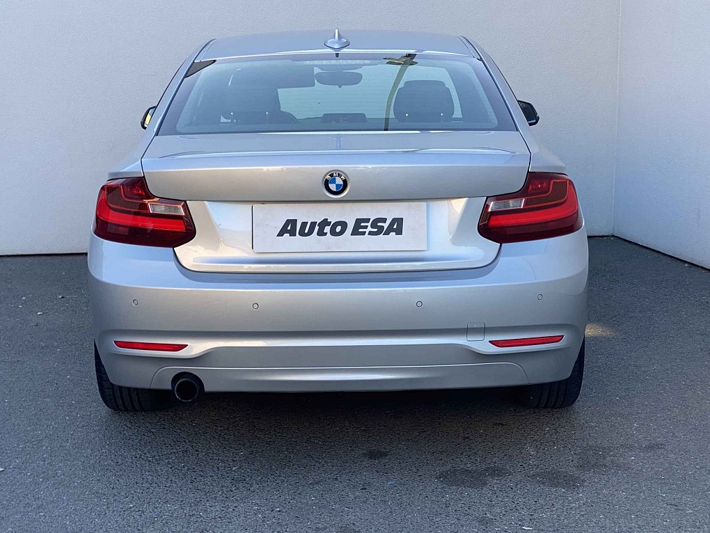 BMW Řada 2 2.0i  220i