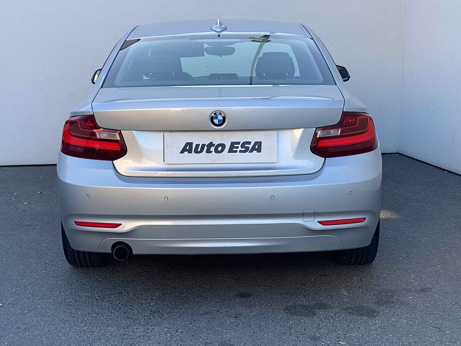 BMW Řada 2 2.0i  220i