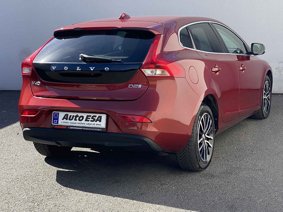 Volvo V40 2.0 D2 