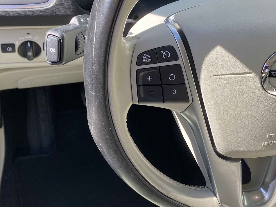 Volvo V40 2.0 D2 