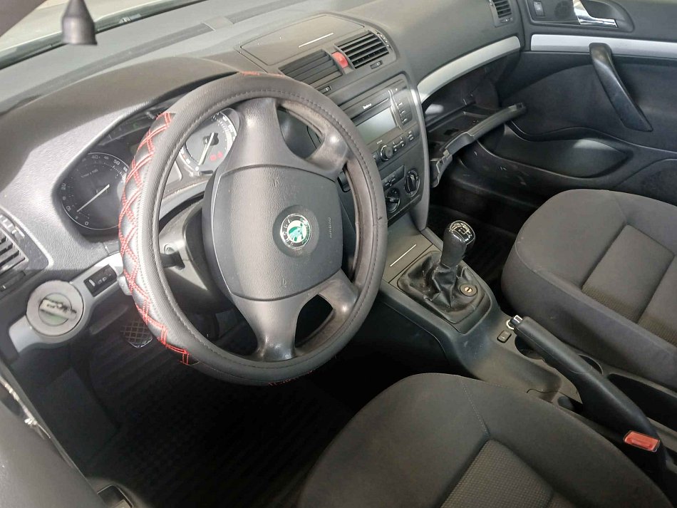 Škoda Octavia II 1.6i 