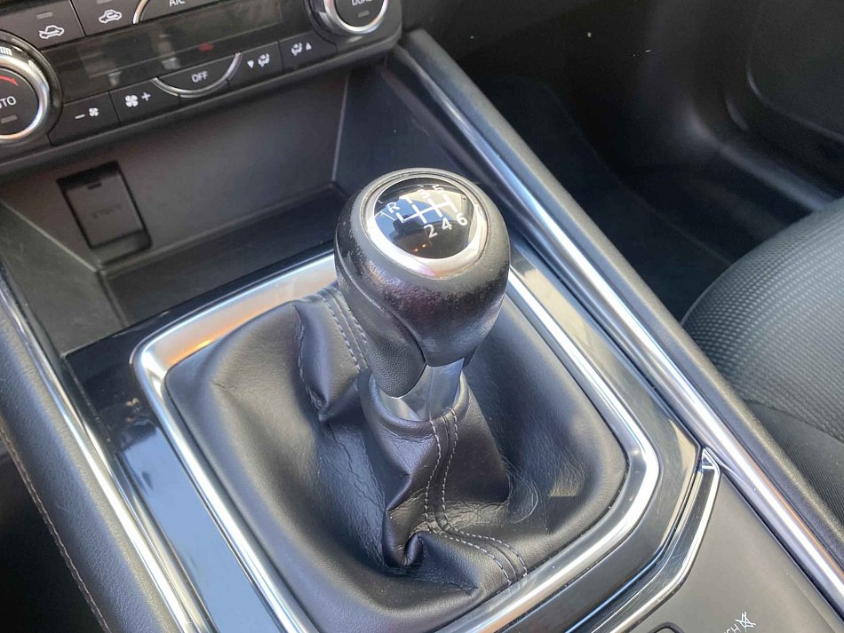 Mazda CX-5 2.0i  4x4