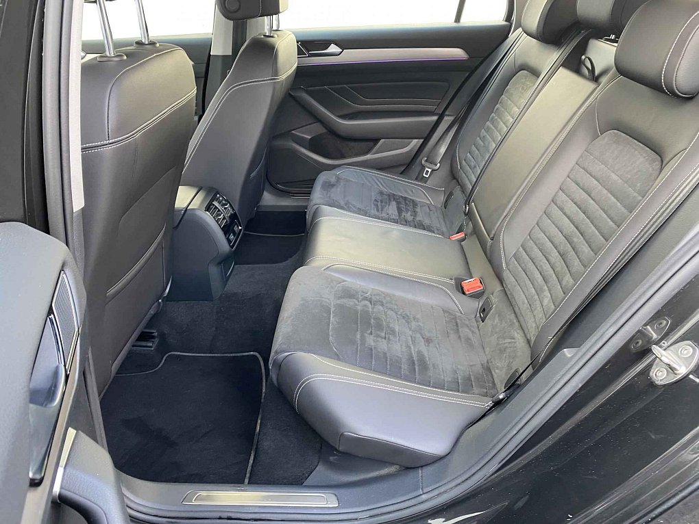 Volkswagen Passat 1.6 TDi Elegance