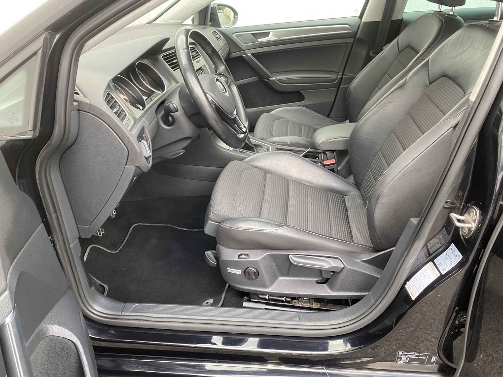 Volkswagen Golf 1.2 TSi Comfortline VII