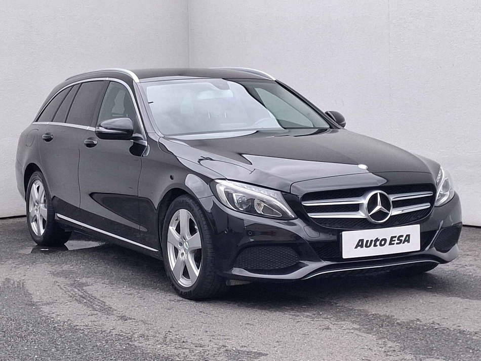 Mercedes-Benz Třída C 2.0 i Avantgarde C200