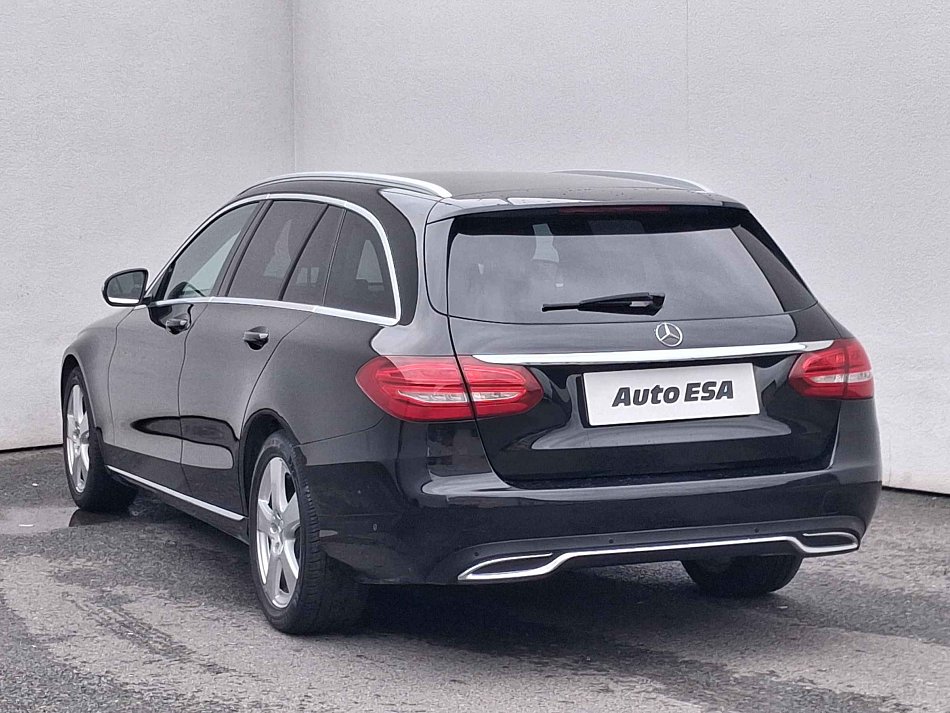 Mercedes-Benz Třída C 2.0 i Avantgarde C200