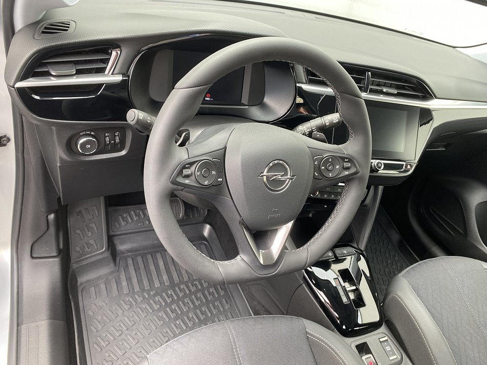 Opel Corsa 1.2T Elegance