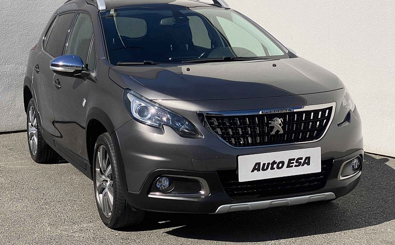 Peugeot 2008 1.2 PT Crossway