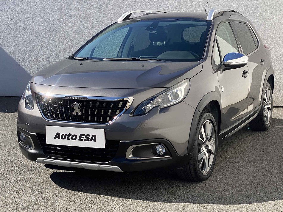 Peugeot 2008 1.2 PT Crossway