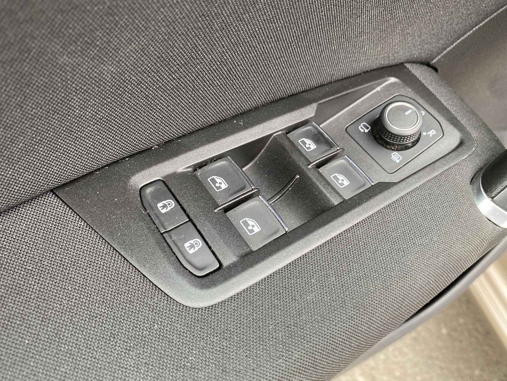 Volkswagen Touran 2.0TDi 