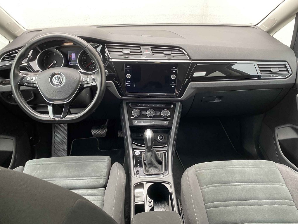 Volkswagen Touran 2.0TDi 