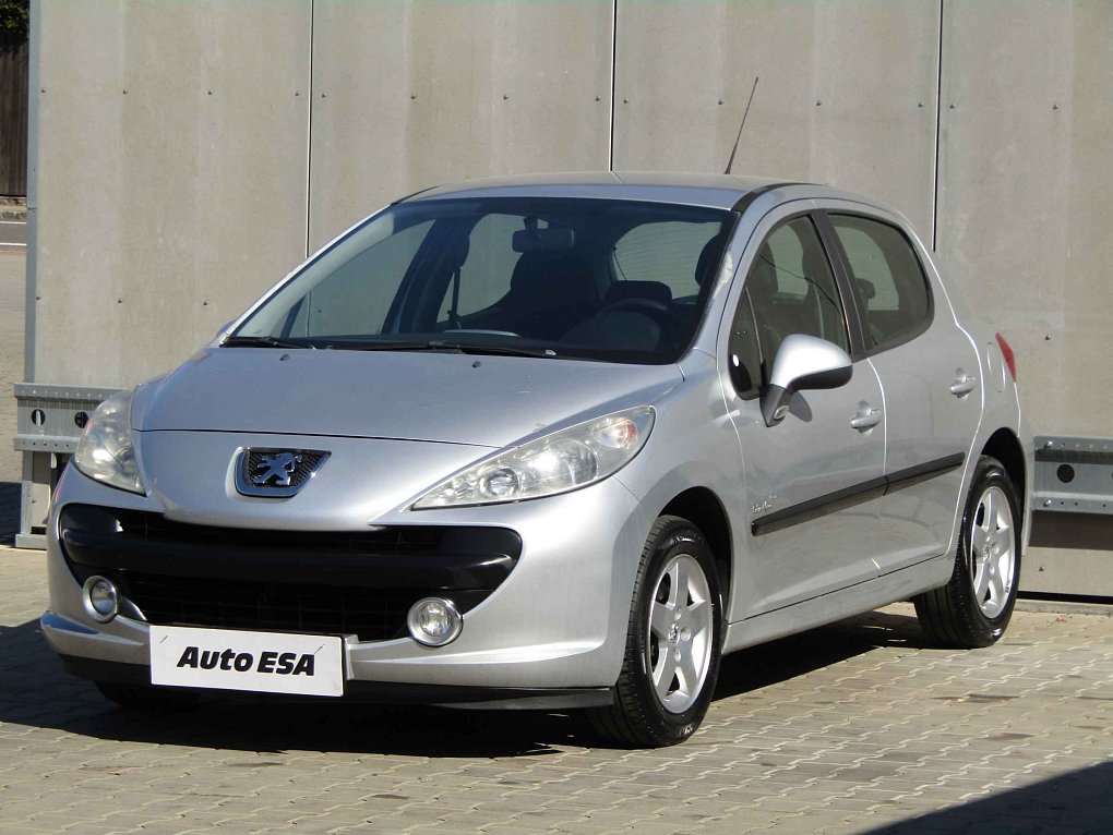Peugeot 207 1.4 i 