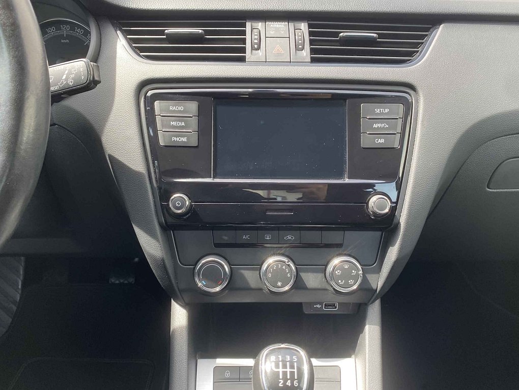 Škoda Octavia III 1.5 TSi Active