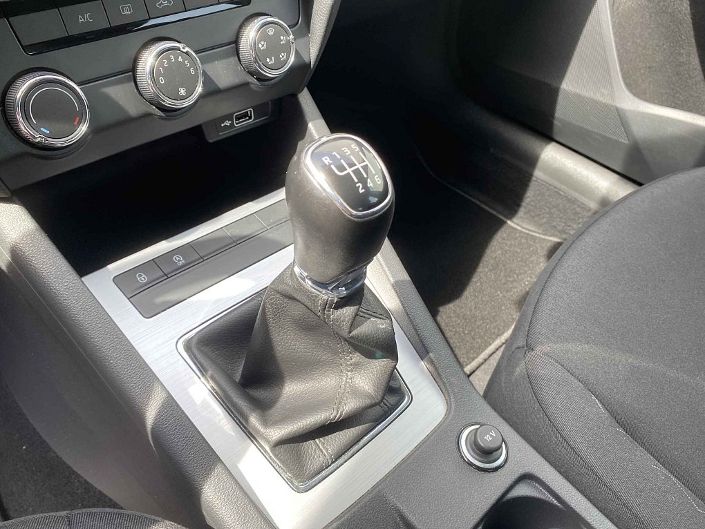 Škoda Octavia III 1.5 TSi Active