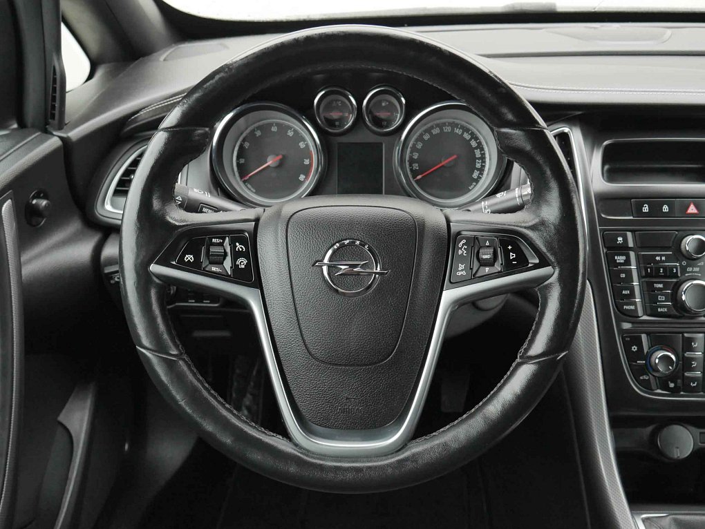 Opel Cascada 1.4i 