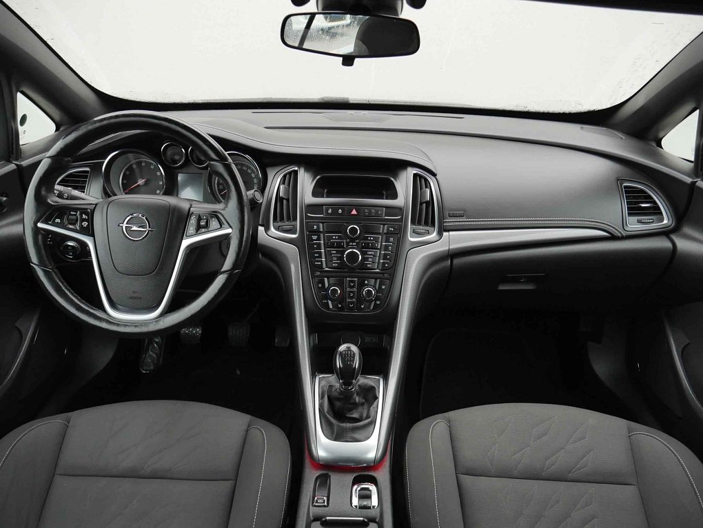 Opel Cascada 1.4i 
