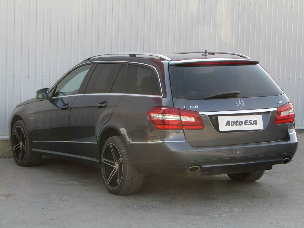 Mercedes-Benz Třída E 3.0 CDi Elegance E 350 4Matic