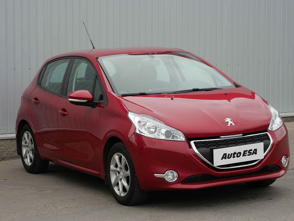Peugeot 208 1.2 PT 