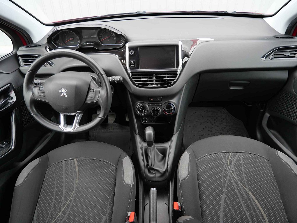 Peugeot 208 1.2 PT 