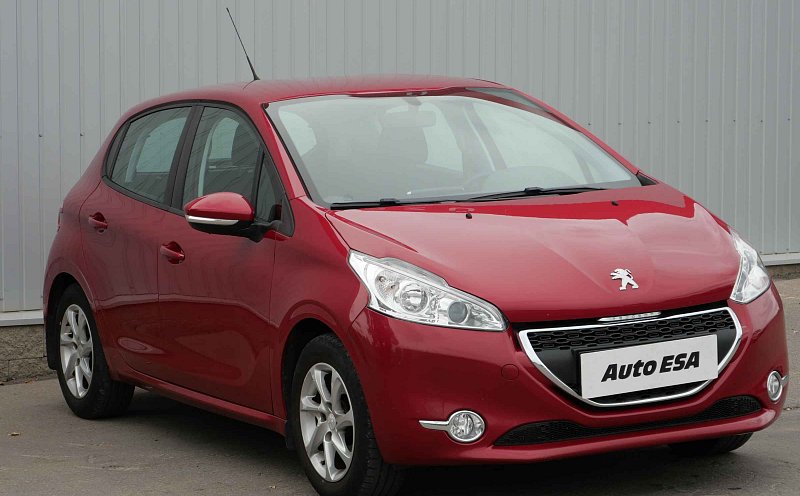 Peugeot 208 1.2 PT 