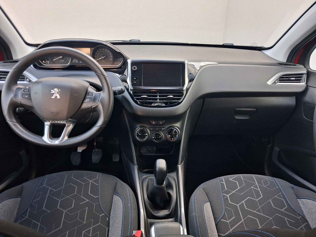 Peugeot 2008 1.2 PT Style