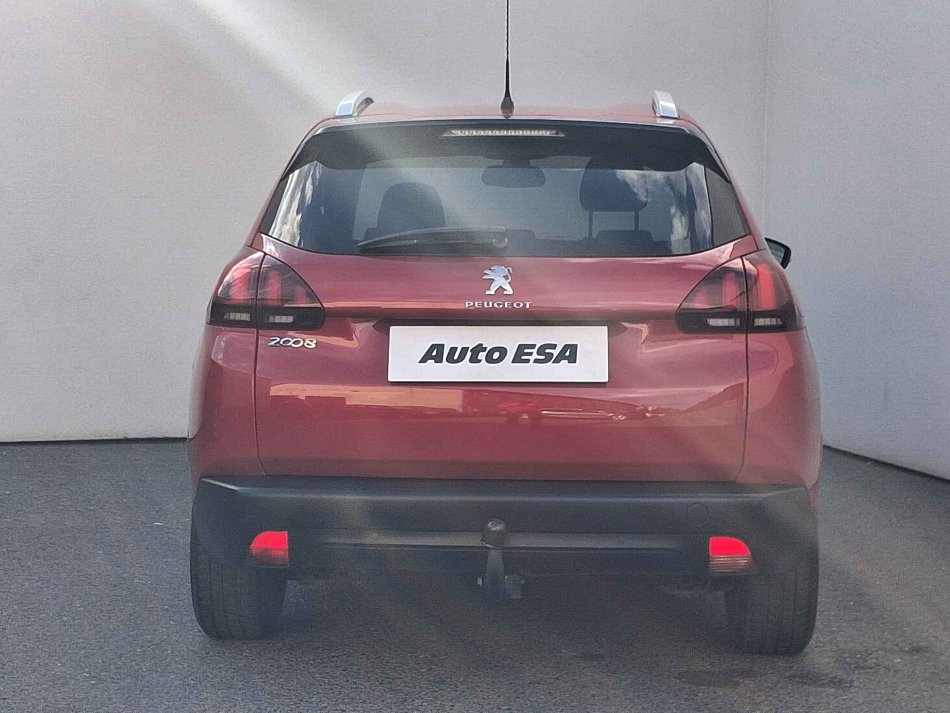Peugeot 2008 1.2 PT Style