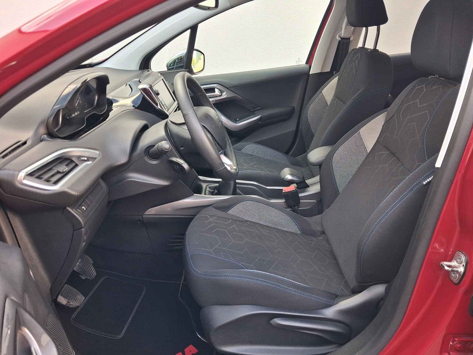 Peugeot 2008 1.2 PT Style